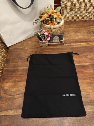 Bolsa guardapolvo Golden Goose