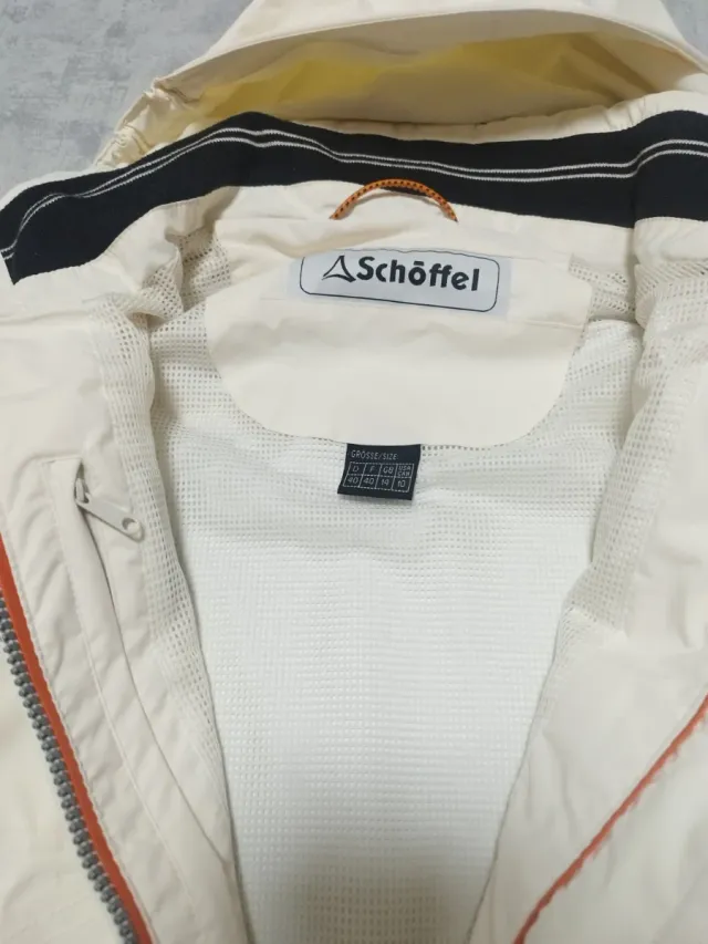 Chaqueta Impermeable Schöffel Beige con Capucha