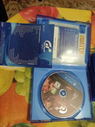 Lote 3 Juegos PS4: FIFA 18, GT Sport, CoD WWII