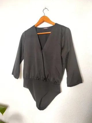 Body ZARA cruzado negro satinado evento