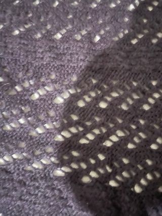 Coprispalle viola in lana