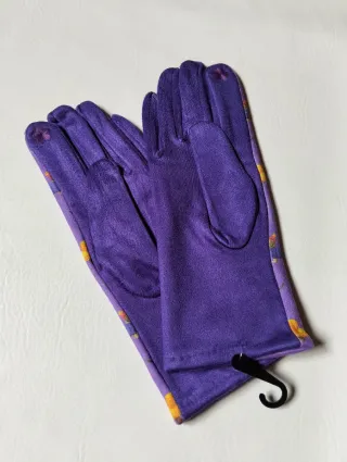 Guantes morados con estampado de perros salchicha