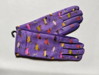 Guantes morados con estampado de perros salchicha