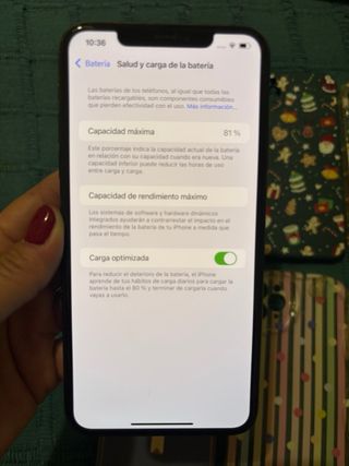 IPhone 11 Pro Max + AirPods