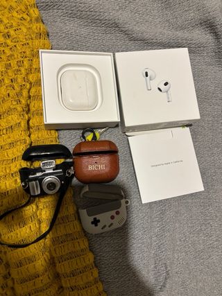 IPhone 11 Pro Max + AirPods