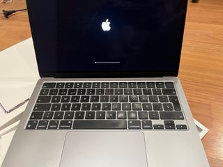 MacBook Air M2 Plata/Gris Espacial