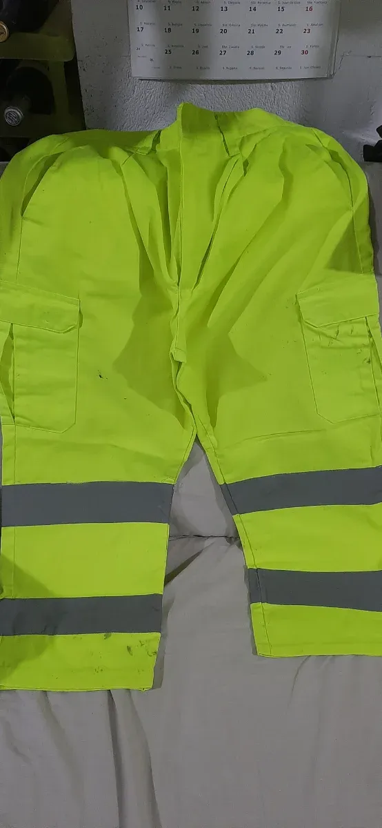 Pantalón de trabajo reflectante amarillo