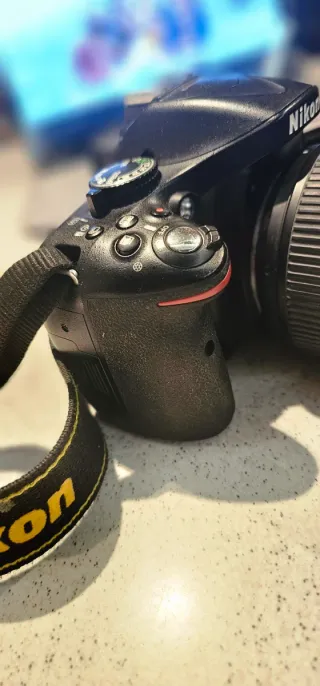 Cámara Nikon D5200 nueva