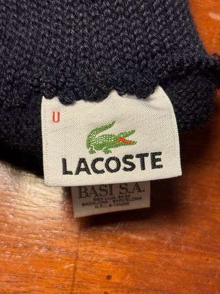 Guantes. Lacoste