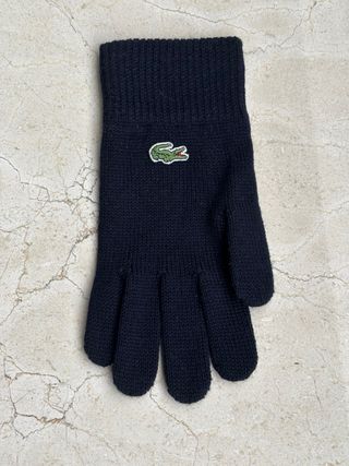 Guantes. Lacoste
