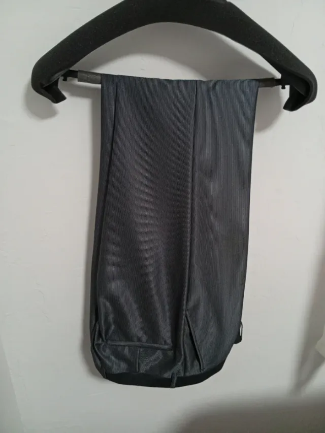 Traje de vestir gris hombre chaqueta y pantalón