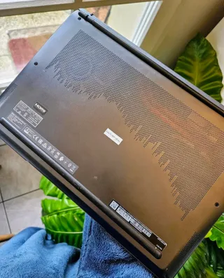 Portátil MSI Modern i7-1165G7,16gb ,M2 500gb,W11