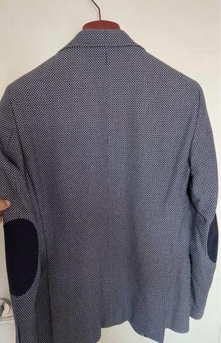 Americana azul con microestampado