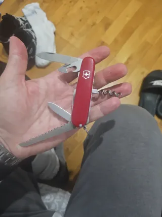 Navaja Victorinox Multiusos Roja