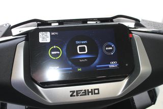 ZEEHO AE8+ 2 Baterías 2025