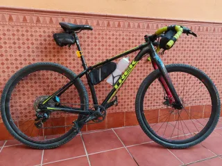 Bicicleta Trek Gravel / MTB