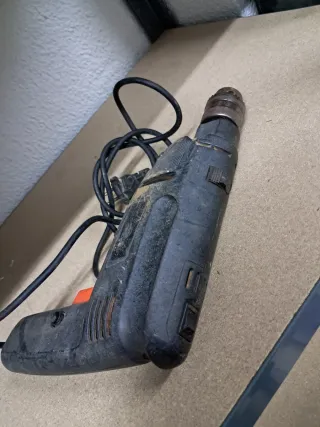 Taladro Eléctrico Negro