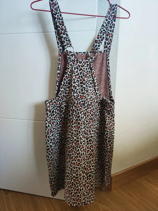 Peto animal print beige y naranja