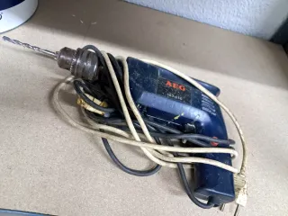 Taladro Eléctrico AEG SB2-550