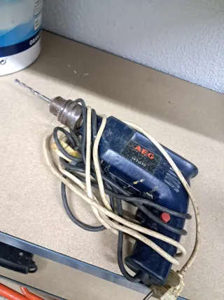 Taladro Eléctrico AEG SB2-550