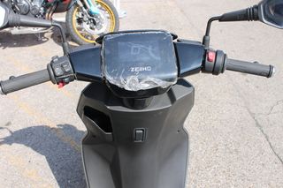 ZEEHO AE6 + 2 Baterías 2025