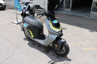 ZEEHO AE6 + 2 Baterías 2025