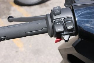 ZEEHO AE6 + 2 Baterías 2025