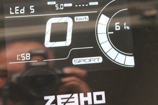 ZEEHO AE6 + 2 Baterías 2025