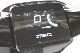 ZEEHO AE6 + 2 Baterías 2025