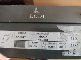 Zapatos LODI Negros Talla 35