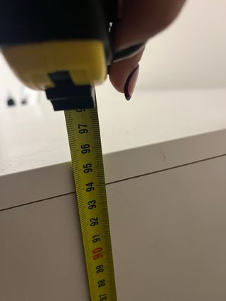 Cajonera blanca de tres cajones, 95,5cm de alto,