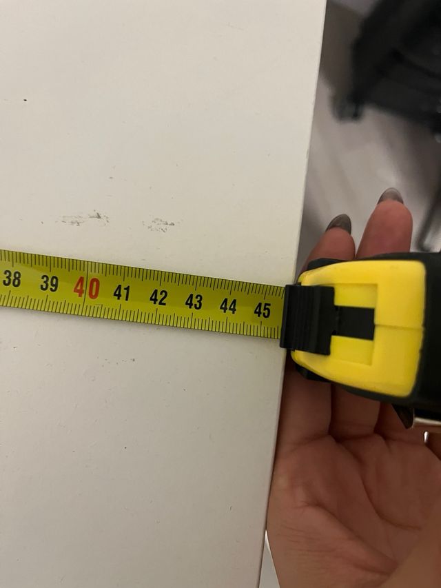 Cajonera blanca de tres cajones, 95,5cm de alto,