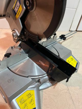 Tronzadora ingletadora abatible TM33W Virutex