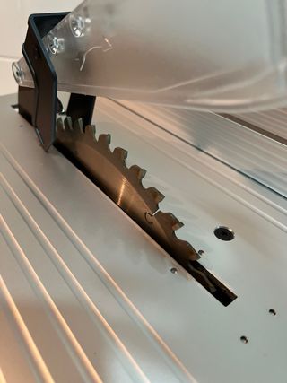 Tronzadora ingletadora abatible TM33W Virutex