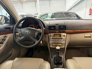 Toyota Avensis 2.2 D4D Executive