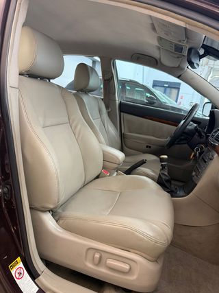 Toyota Avensis 2.2 D4D Executive