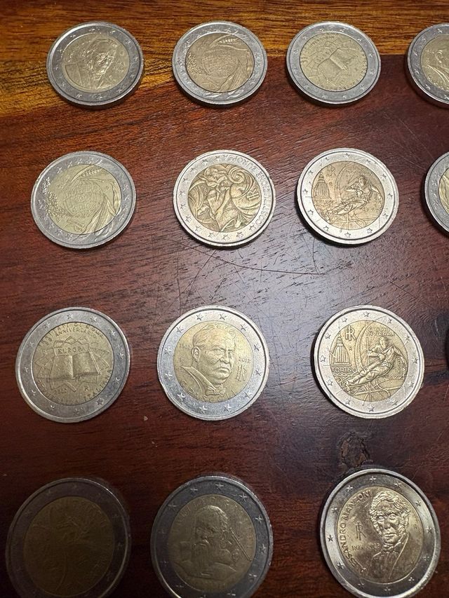 Lote 25 Monedas 2€ Conmemorativas Italia
