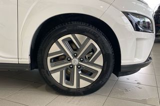 Hyundai Kona   150kW EV Tecno 484km