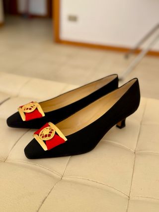 Sergio Rossi Décolleté Nere con Dettagli Oro