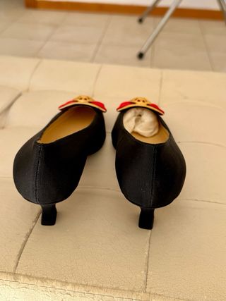 Sergio Rossi Décolleté Nere con Dettagli Oro