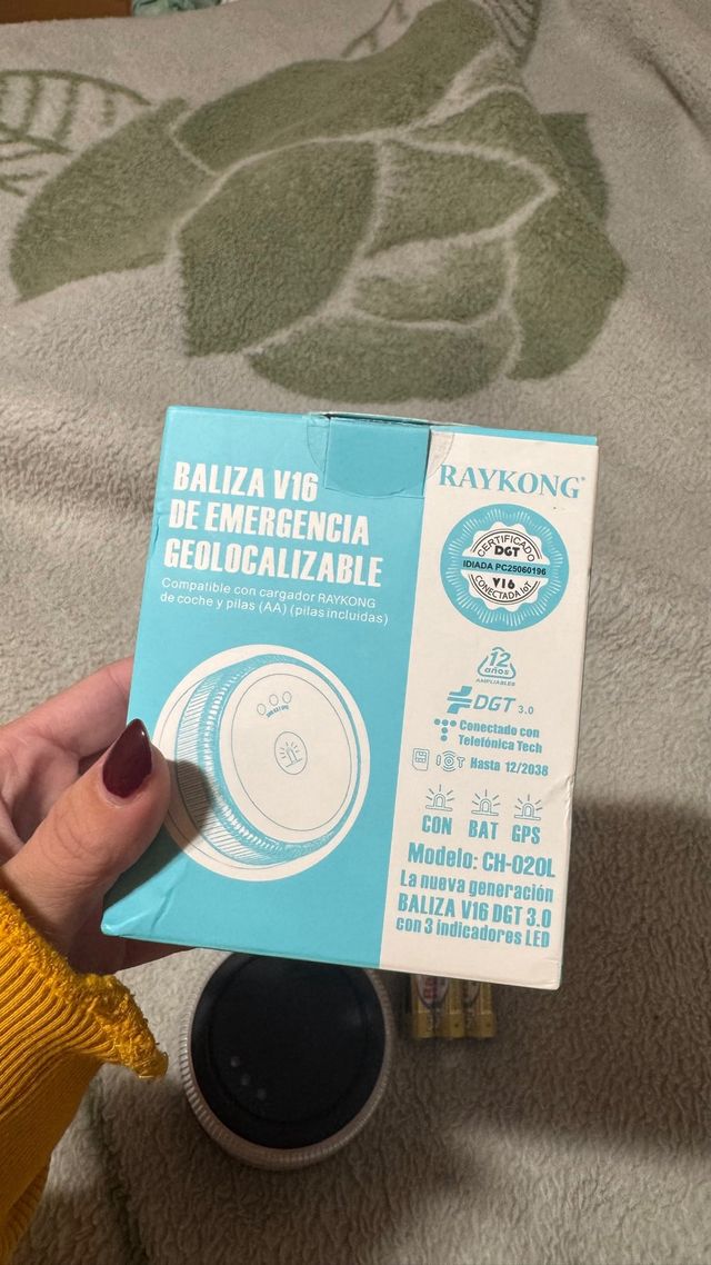 Baliza V16 Geolocalizable Raykong DGT 3.0