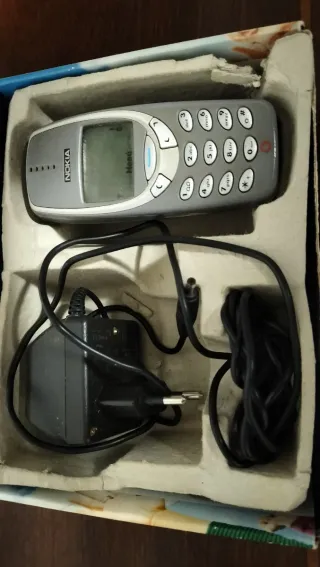 Móvil Nokia 3310 Vintage Gris/Blanco