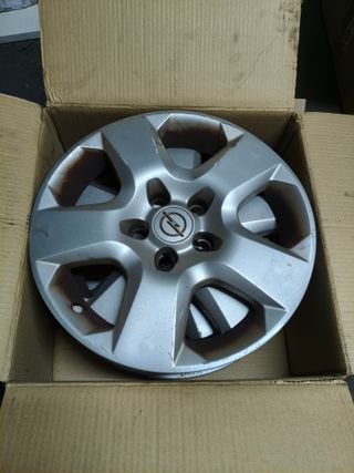 Tapacubos Opel Astra H