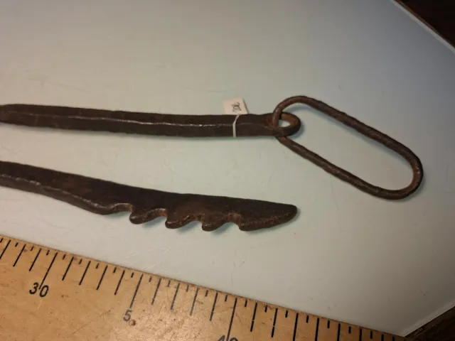 Acial antiguo forjado