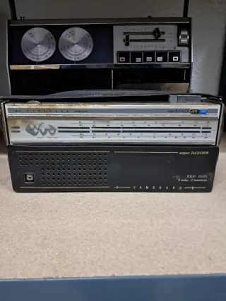 Radios Vintage Plata y Negro