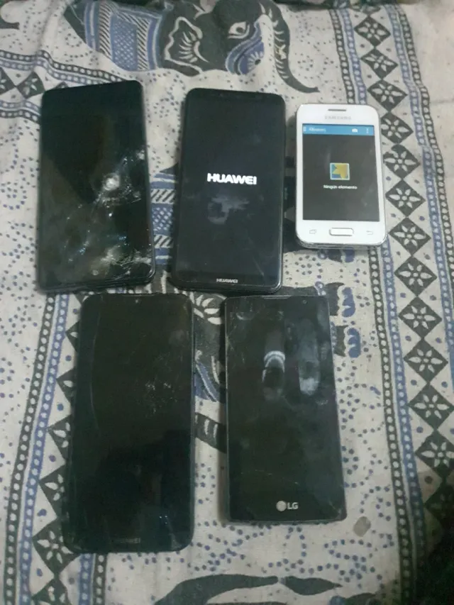 Offerta insieme di cellulari