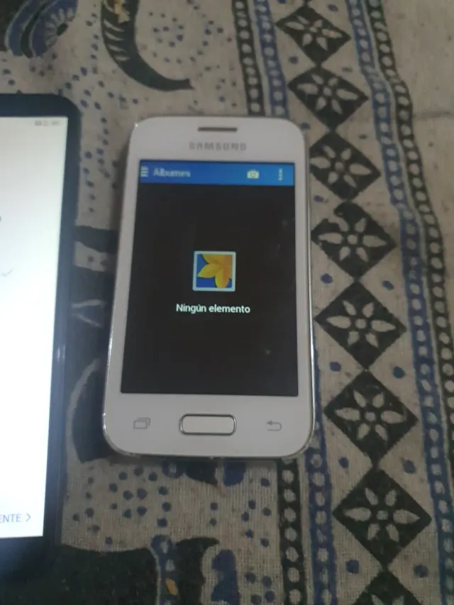 Offerta insieme di cellulari