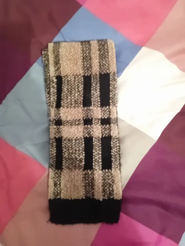 Conjunto Gorro, Bufanda y Manoplas Cuadros