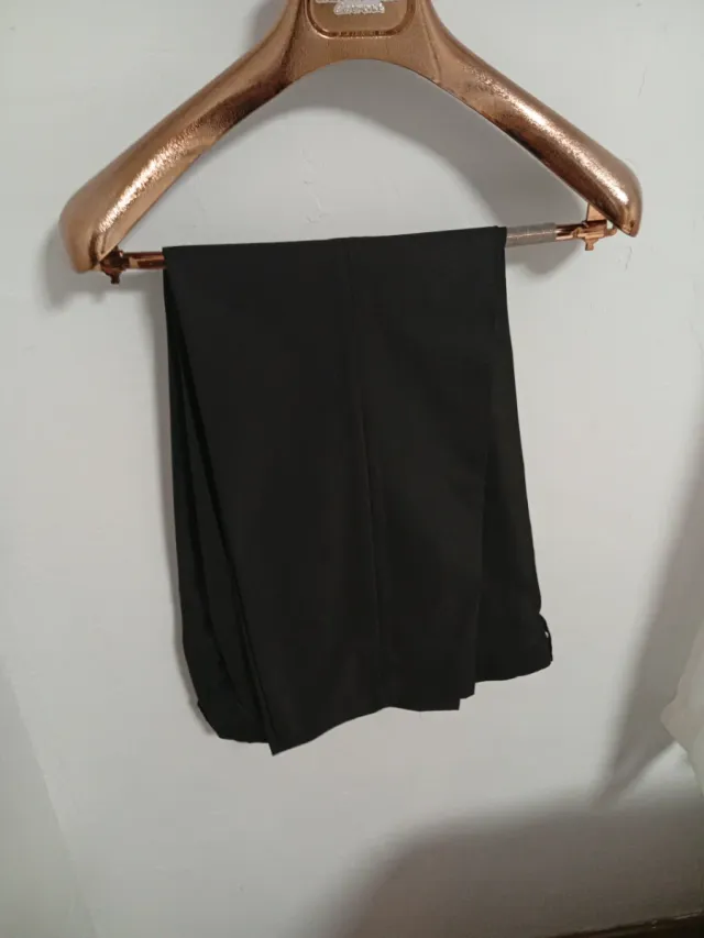 Traje de novio negro