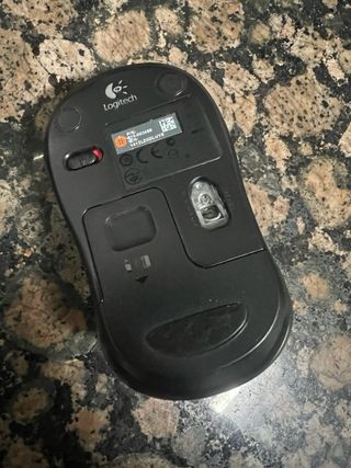Ratón Logitech M185 Gris